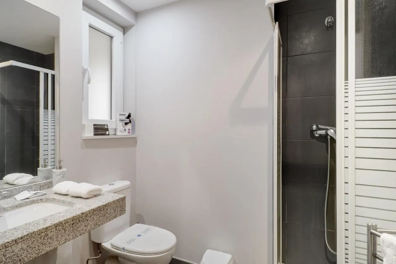 Comfortable Studio With Mountain View In Arinsal 40 M² + Ski Storage 0*,  Andorra