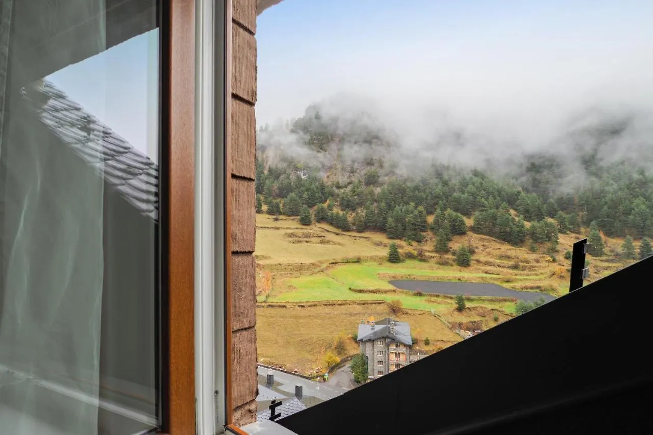 Comfortable Studio With Mountain View In Arinsal 40 M² + Ski Storage 0*,  Andorra